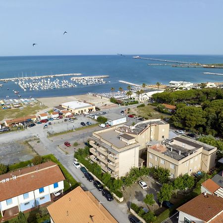 ואדה Hotel Quisisana מראה חיצוני תמונה