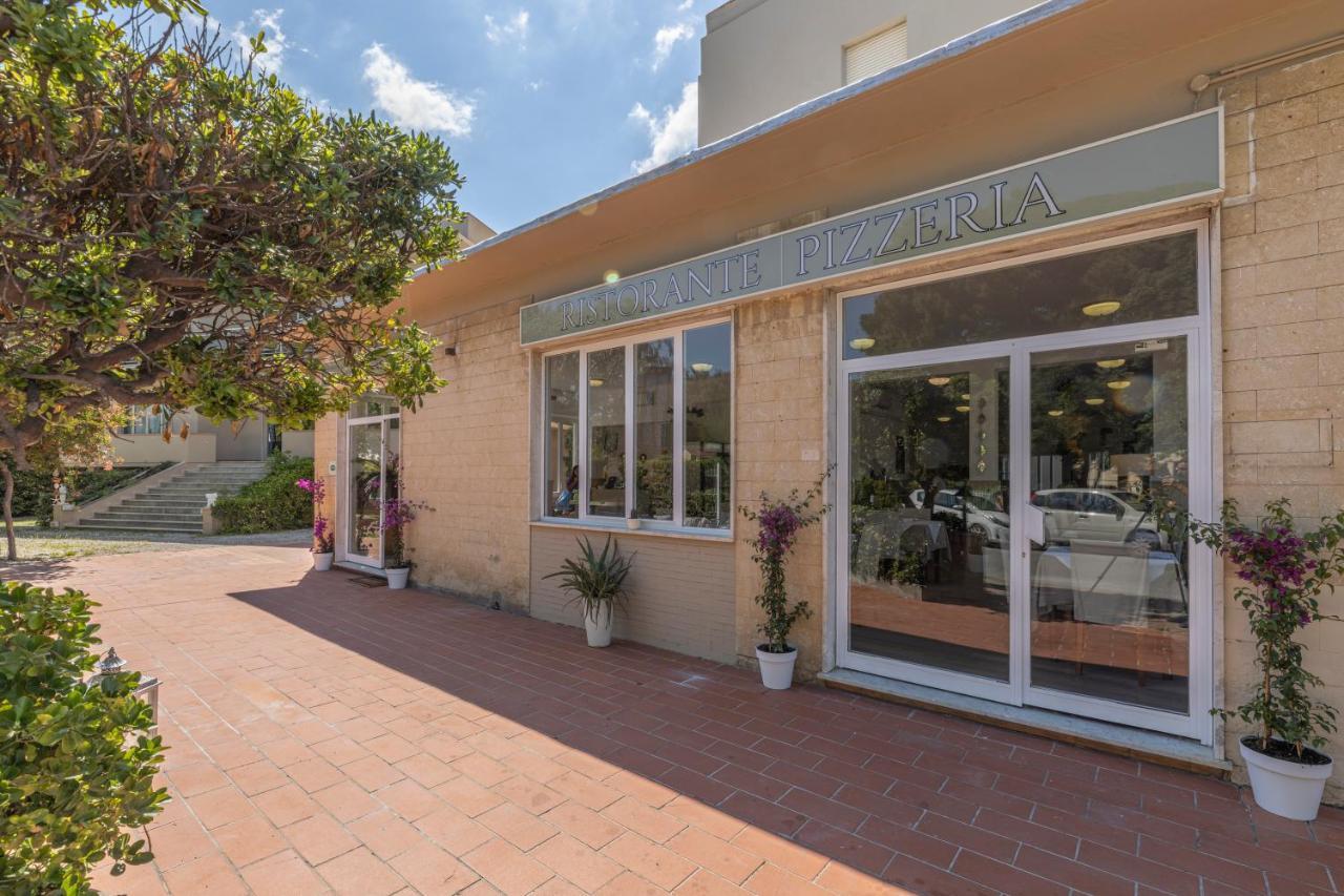 ואדה Hotel Quisisana מראה חיצוני תמונה
