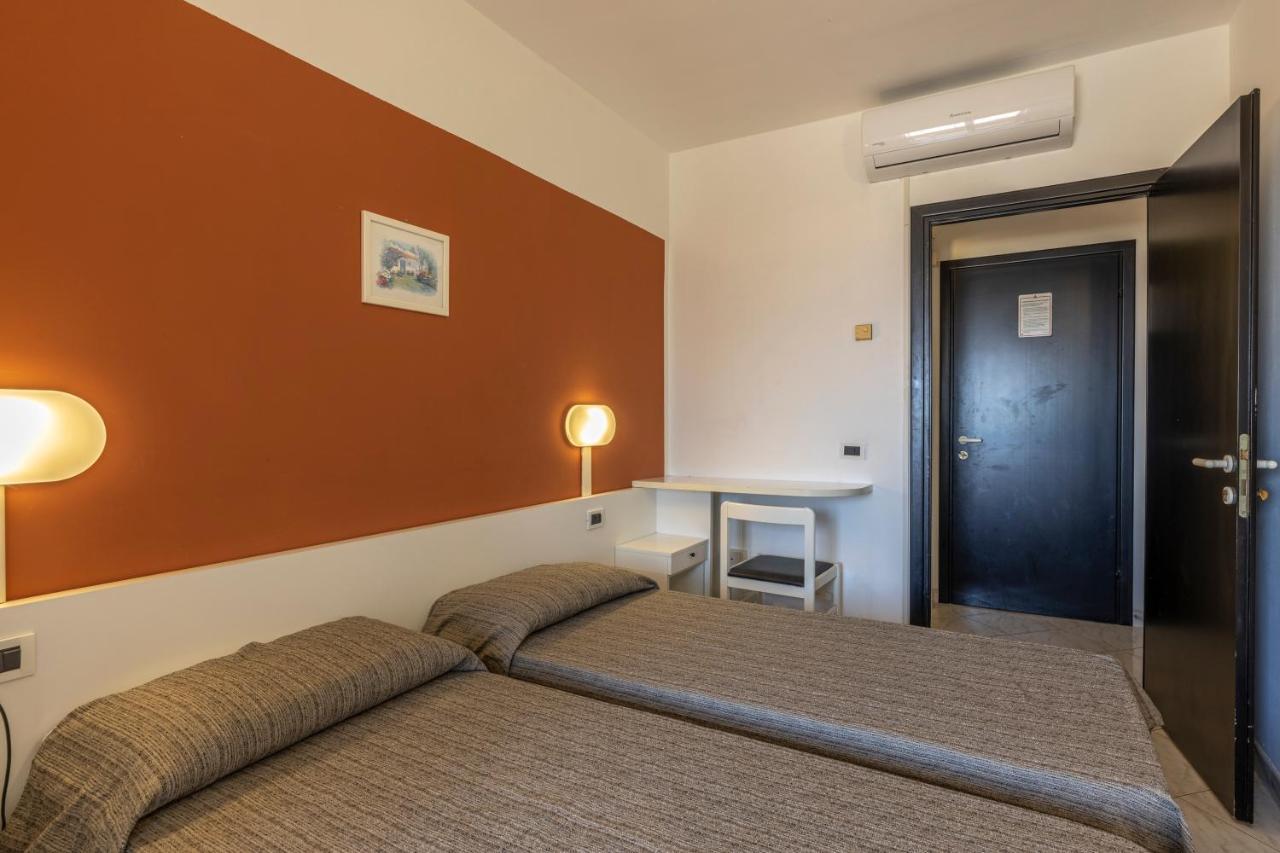 ואדה Hotel Quisisana מראה חיצוני תמונה