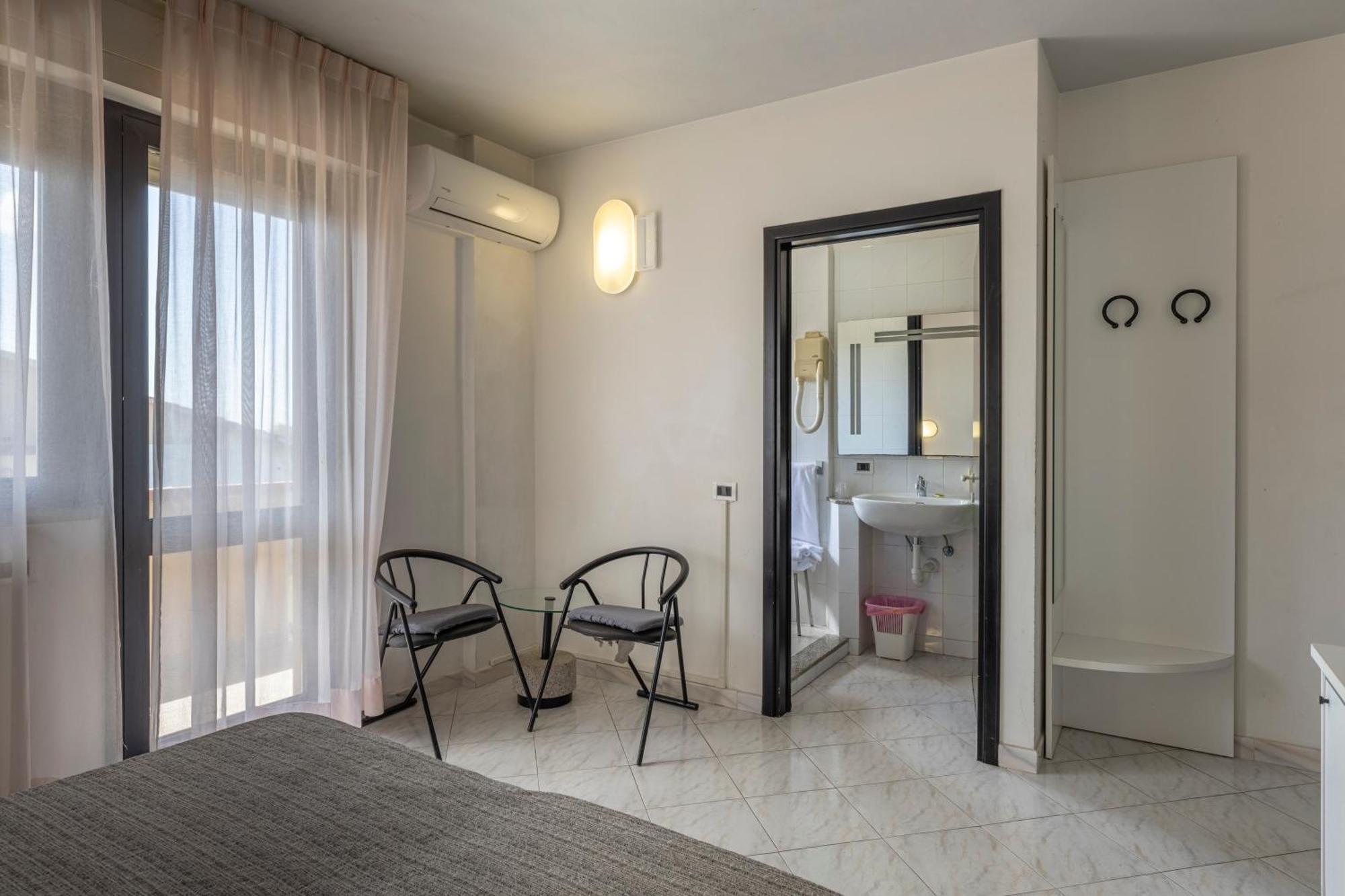 ואדה Hotel Quisisana מראה חיצוני תמונה