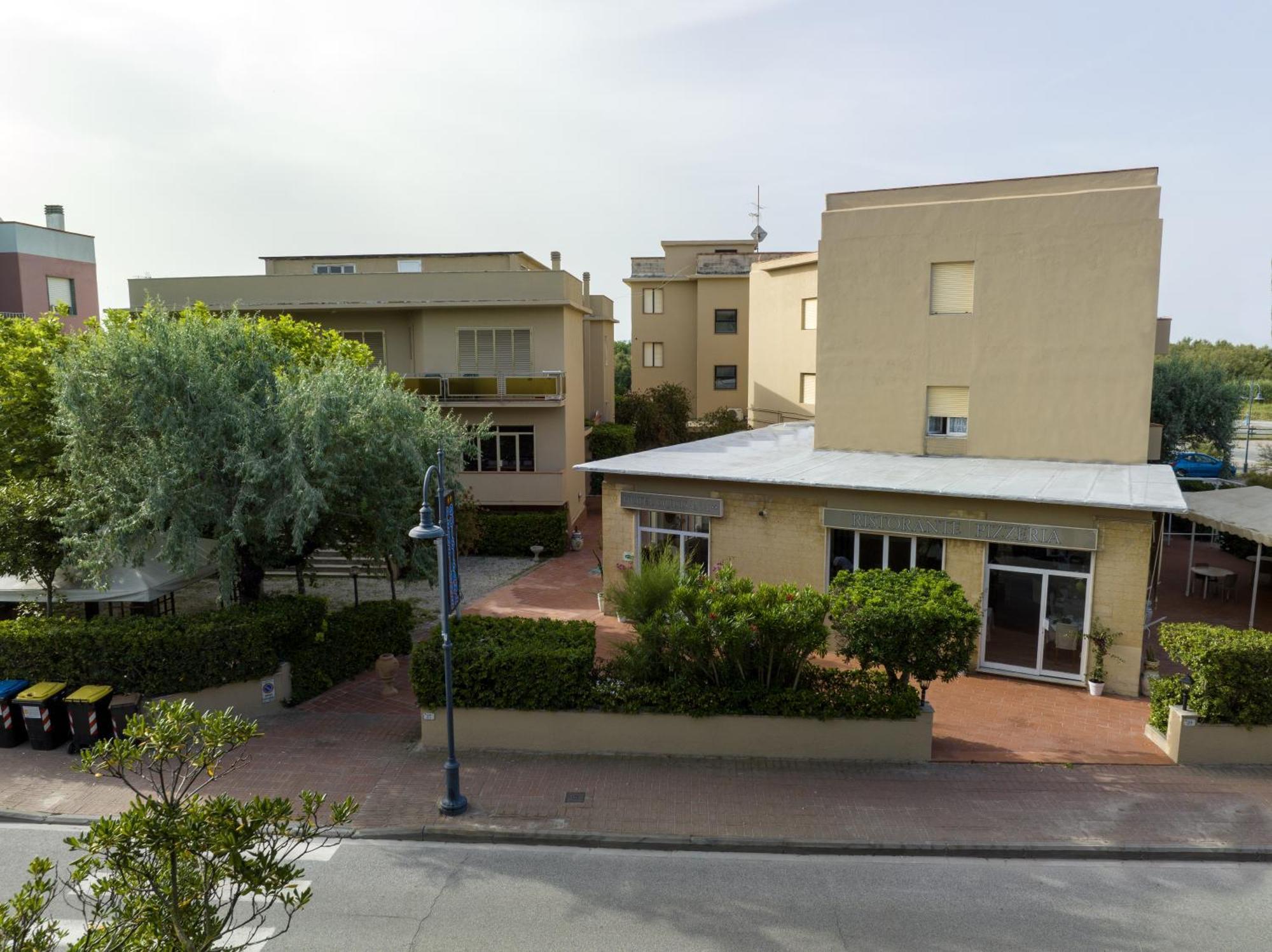 ואדה Hotel Quisisana מראה חיצוני תמונה
